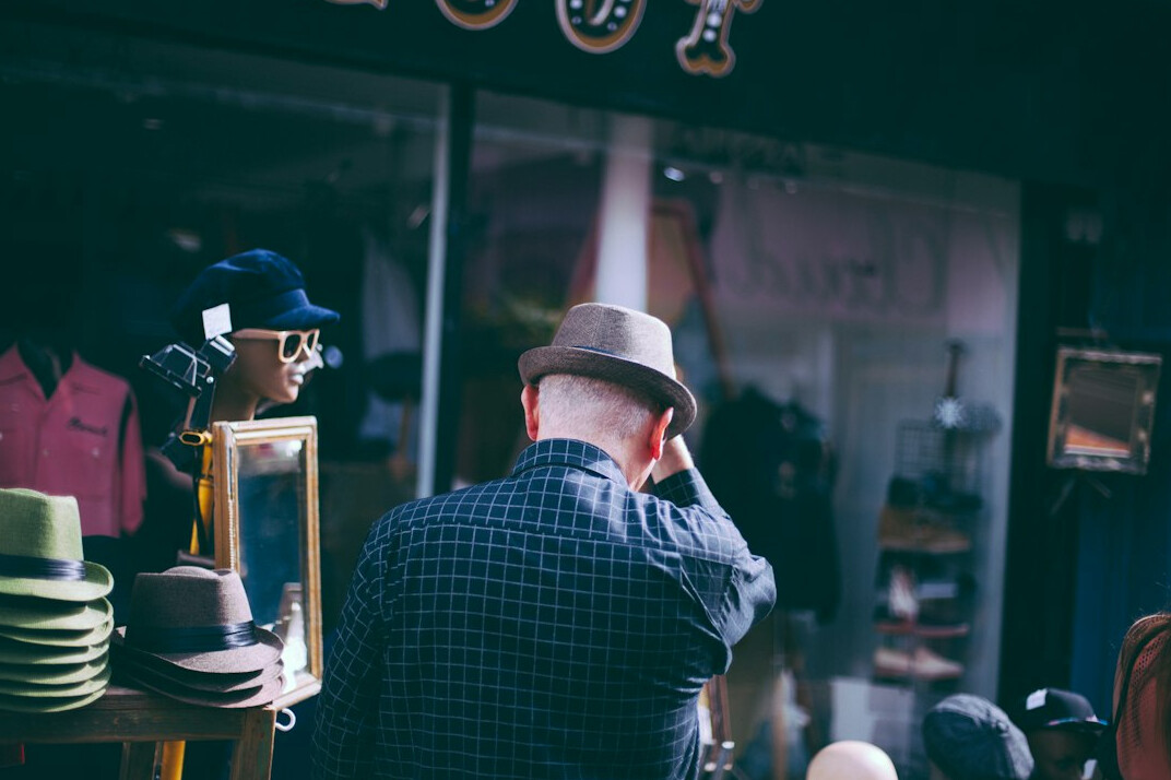 detective investigating store